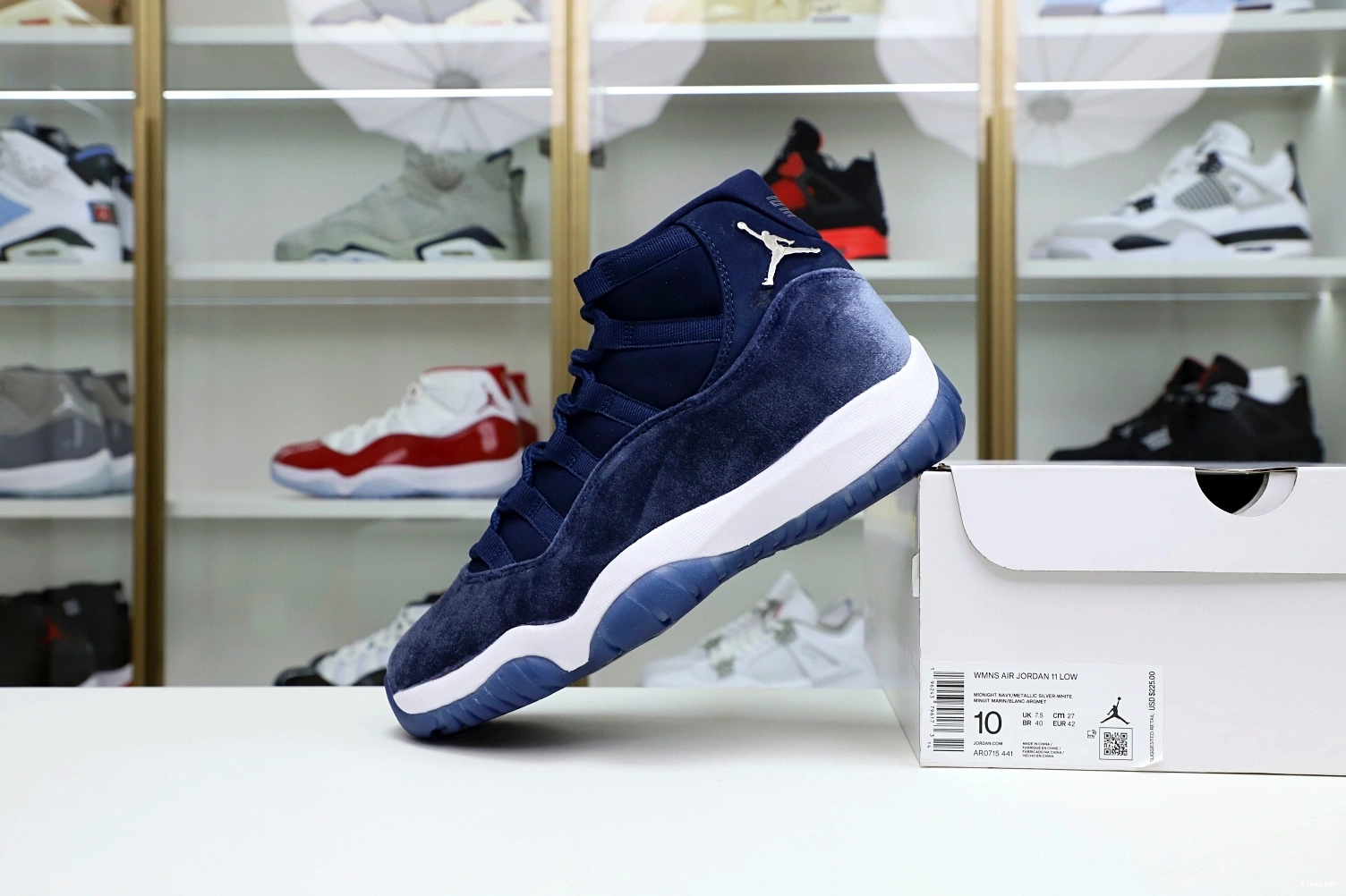 NAVY AIR MIDNIGHT 11 RETRO JORDAN 1022